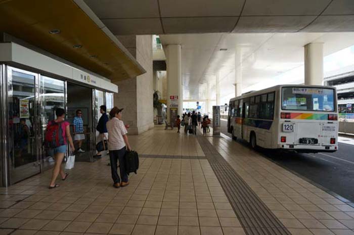 沖縄一周自転車一人旅!レンタサイクルで那覇空港からブセナテラスへ